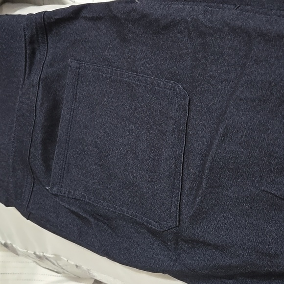 Stretch denimin colored pants. 89th Madison sliming/flattering. With pockets. - Picture 2 of 2